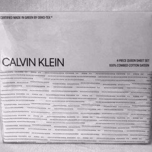 Calvin Klein White Grey Dotted Queen Sheets